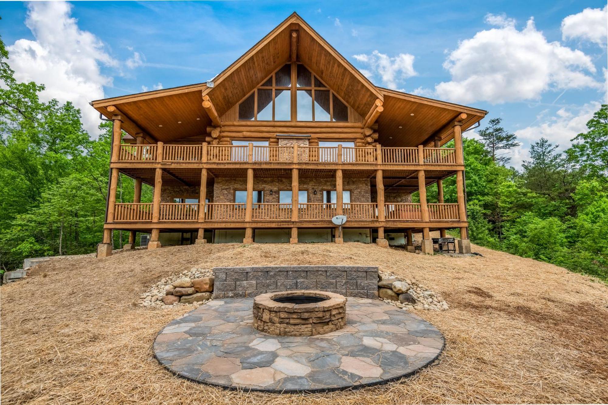 Big Bear Ridge Lodge - Breathtaking Mountain Views And Private Forest Scenes In Amazing Large Log Cabin Гатлінбург Екстер'єр фото