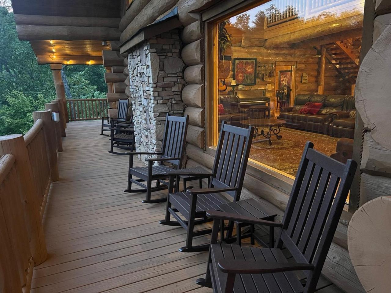 Big Bear Ridge Lodge - Breathtaking Mountain Views And Private Forest Scenes In Amazing Large Log Cabin Гатлінбург Екстер'єр фото