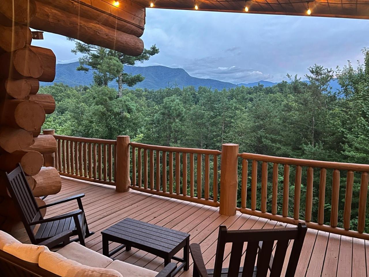 Big Bear Ridge Lodge - Breathtaking Mountain Views And Private Forest Scenes In Amazing Large Log Cabin Гатлінбург Екстер'єр фото