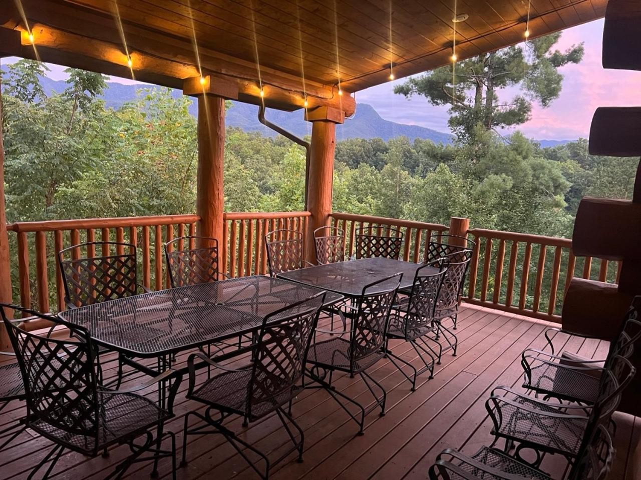 Big Bear Ridge Lodge - Breathtaking Mountain Views And Private Forest Scenes In Amazing Large Log Cabin Гатлінбург Екстер'єр фото